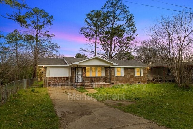 Photo - 2129 13th St N