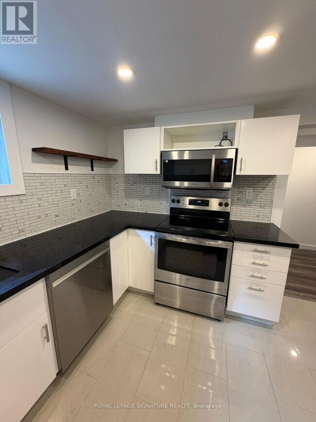 Photo - 9 Fieldway Dr
