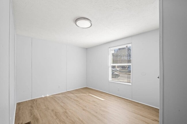 Photo - 2611 Cattail Cir