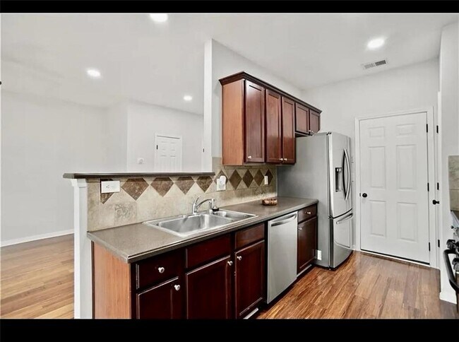 Photo - 1384 Dolcetto Trce