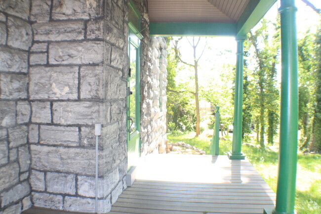 Building Photo - 266 S Prospect St Unit 3 Rental