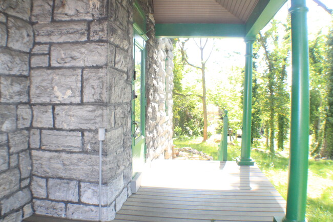 Main Side Entrance - 266 S Prospect St Apartments Unit 3