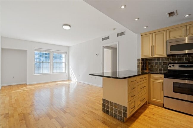 Building Photo - 199 14th St NE Unit 206