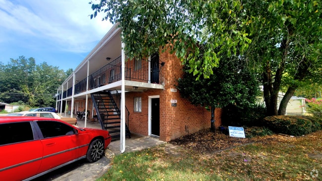 Building Photo - 1822 Williamsburg Rd Rental