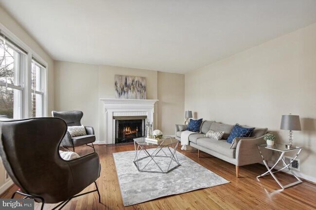 Photo - 2129 N Troy St Casa