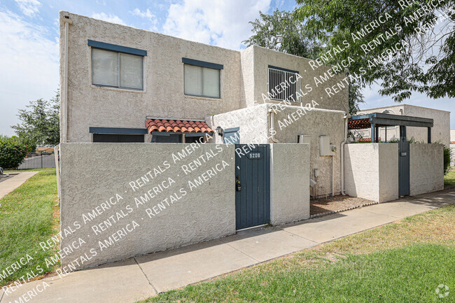 Building Photo - 5206 N 42nd Dr Rental