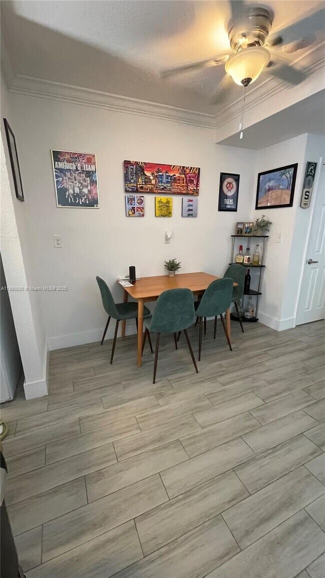 Photo - 95 Edgewater Dr Unit 104