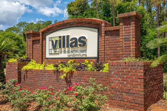 Building Photo - Charming Condo in Gated Community