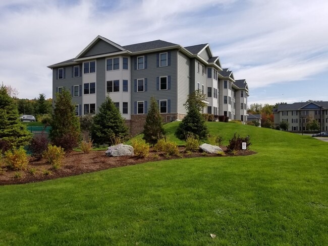 Photo - Top Floor PET FREE 1 Bedroom Apartment Unit 305 (Bldg 369)