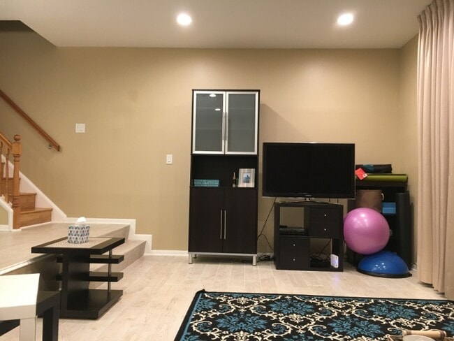 Photo - 2108 S Quincy St