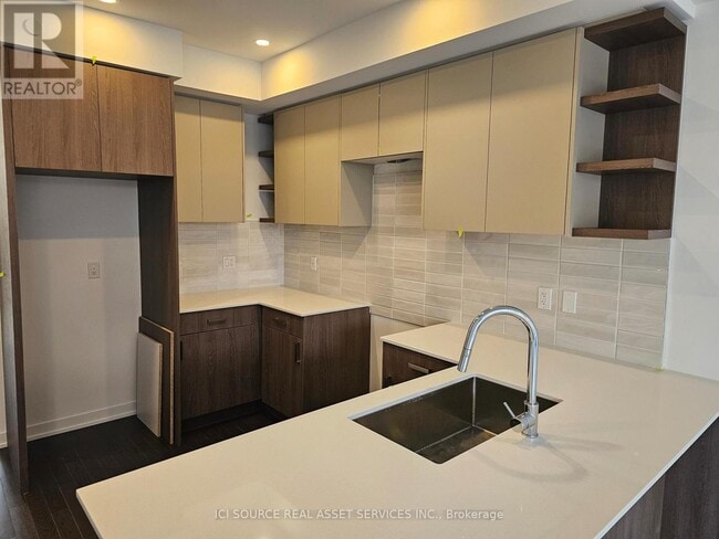 Photo - 70 Grn Gdns Blvd