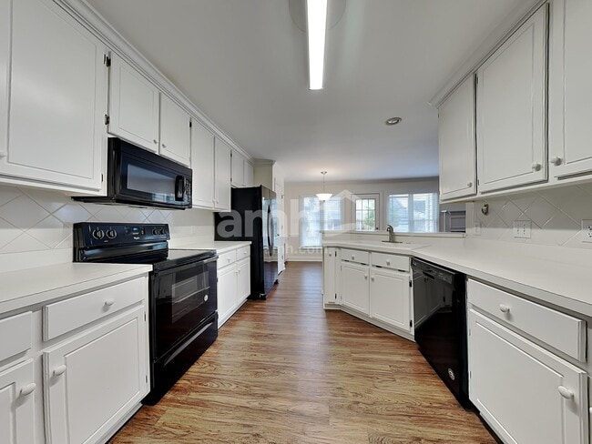 Photo - 4840 Forest Highland Dr