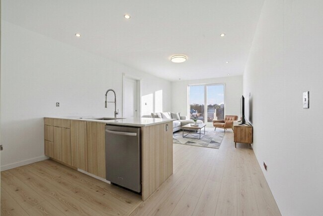 Photo - 1035 Commonwealth Ave Unit 501