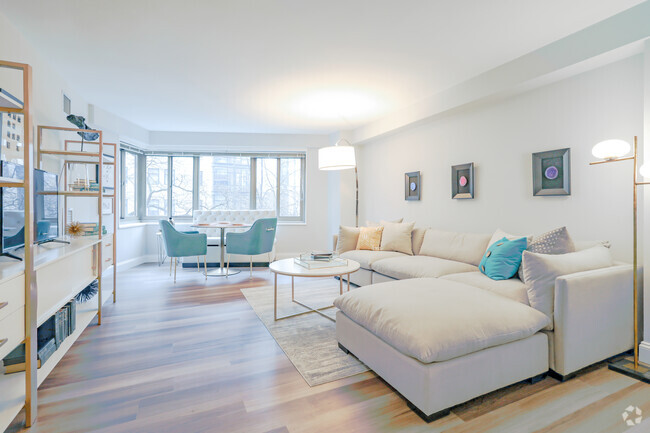 Interior Photo - 1350 North Lake Shore Drive Rental