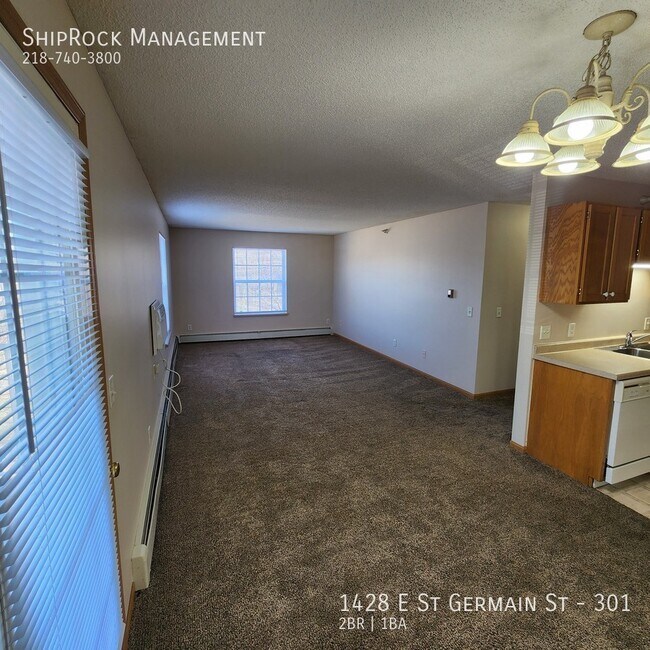 Photo - 1428 E St Germain St Unidad 301