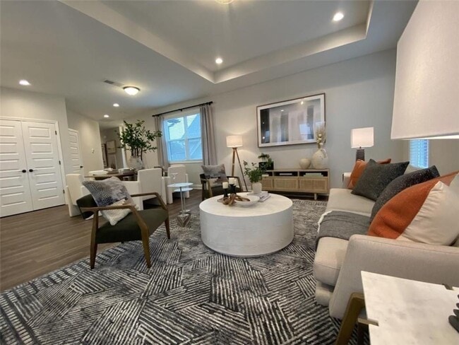 Photo - 2056 Harvest Pond Cir