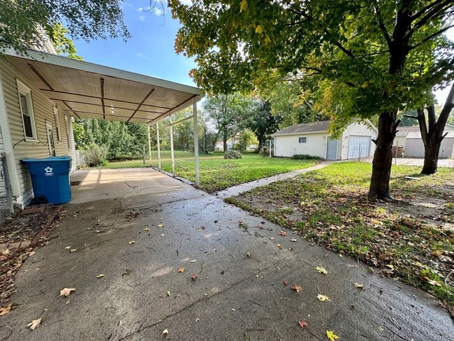 Photo - 3 bed, 1.5 bath home for rent in Waterloo