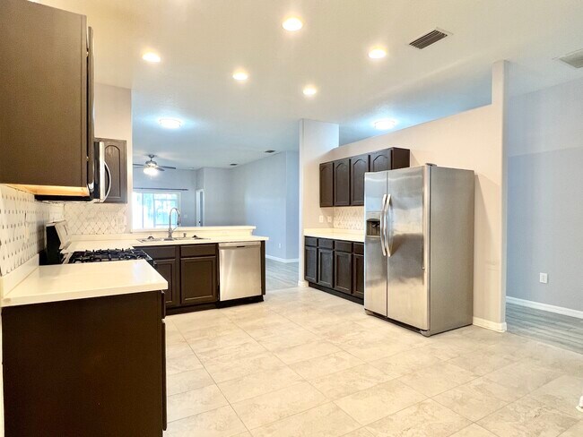 Photo - 1131 Zephyrhills Byp