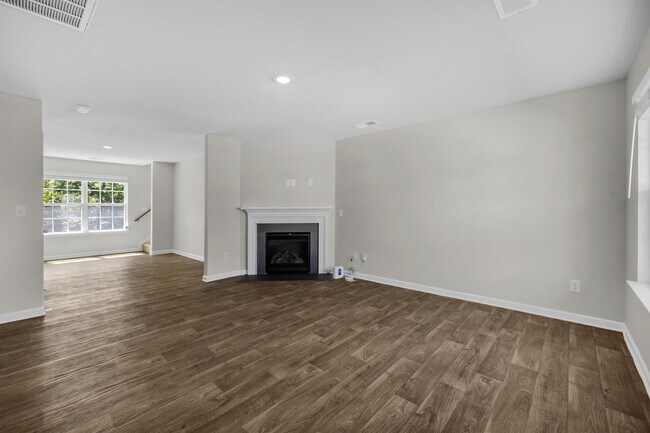 Photo - 7237 Finnigan Rd