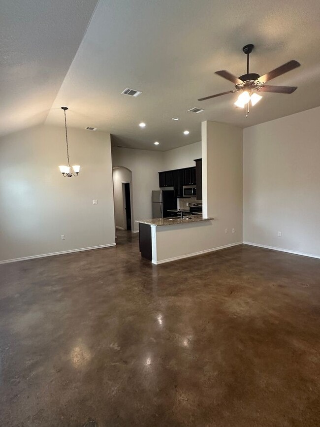 Photo - Spacious 3/2 Duplex in New Braunfels