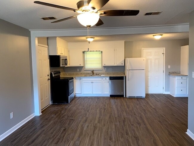 Photo - 5208 Durinda Ln NW