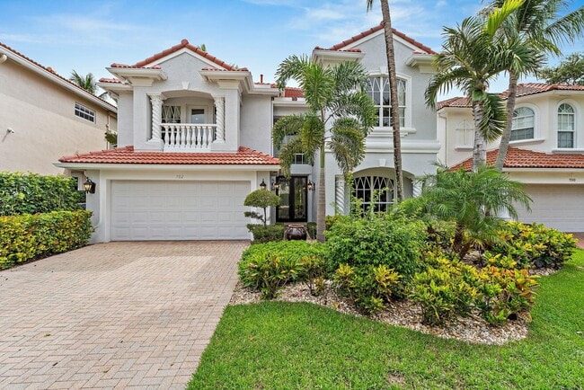 Photo - 702 Maritime Way