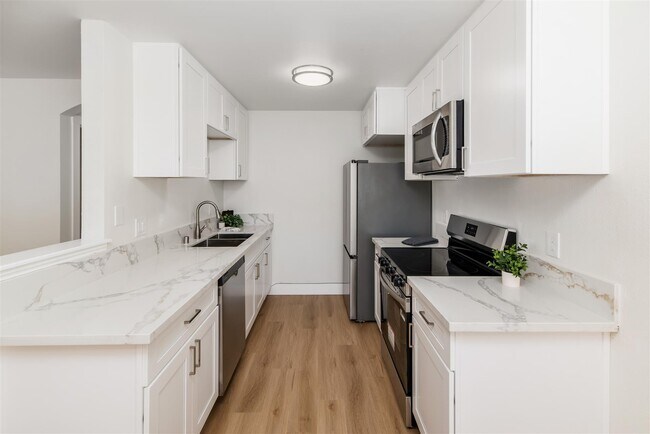 Photo - 9949 Erma Rd