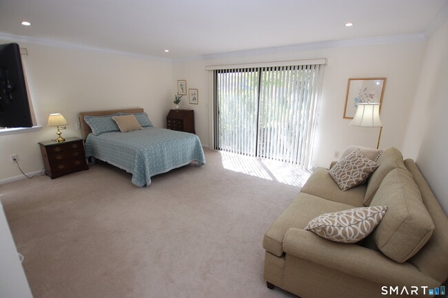 Photo - 53 Hollister Way N Unit 53