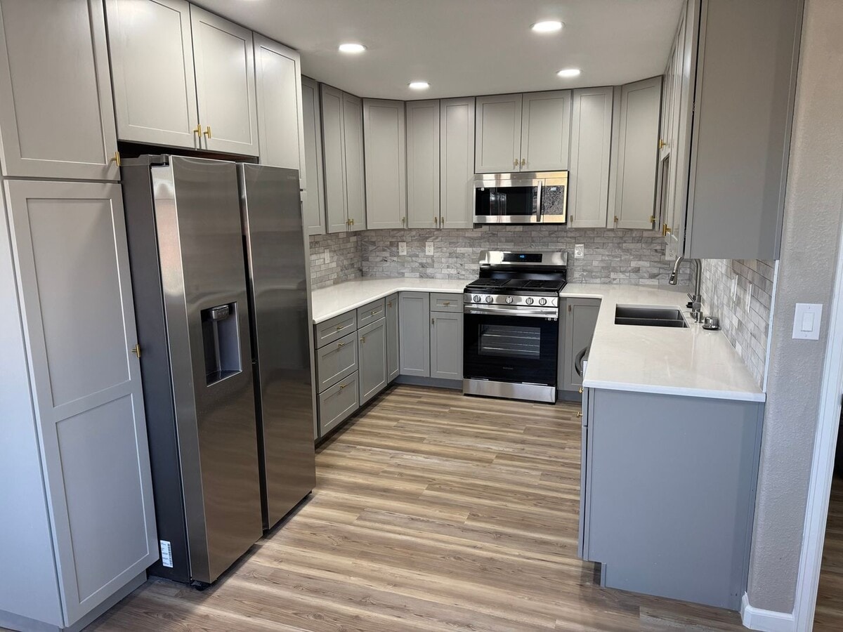 Photo - Spacious 4BR Duplex in Colorado Springs