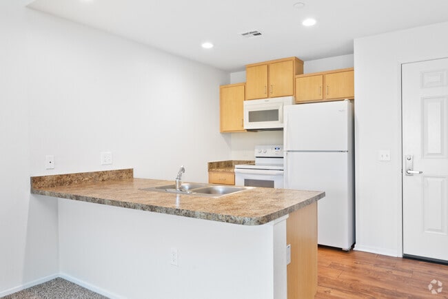 1BR, 1BA - 598SF - Kitchen