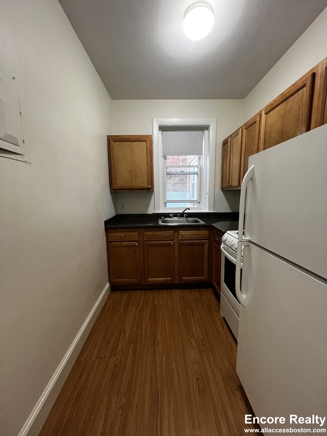 Photo - 33 Lancaster Terrace Unit 104