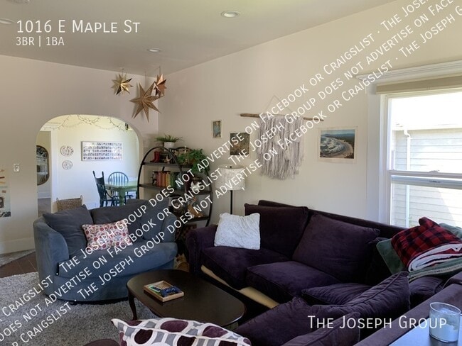 Photo - 1016 E Maple St