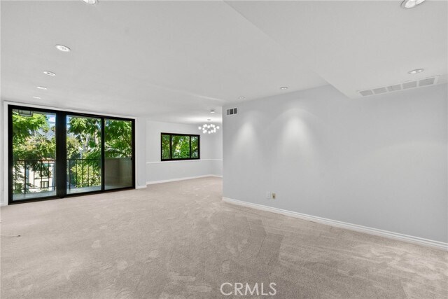 Photo - 330 W California Blvd Unidad 316
