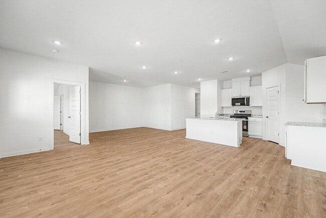 Photo - Brand New Home!!