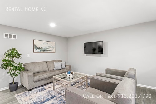 Photo - 10965 Gillette-