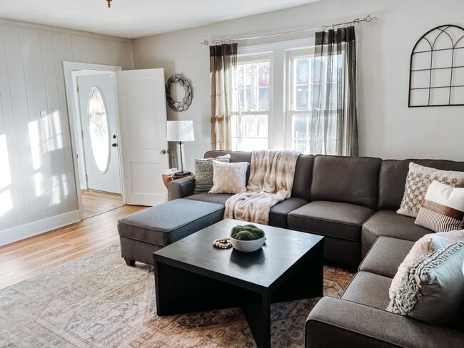367 S Rocky River Dr Unit SI ID1496132P