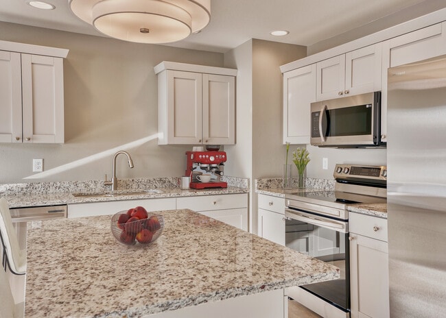 Photo - 642 Ptarmigan Ln