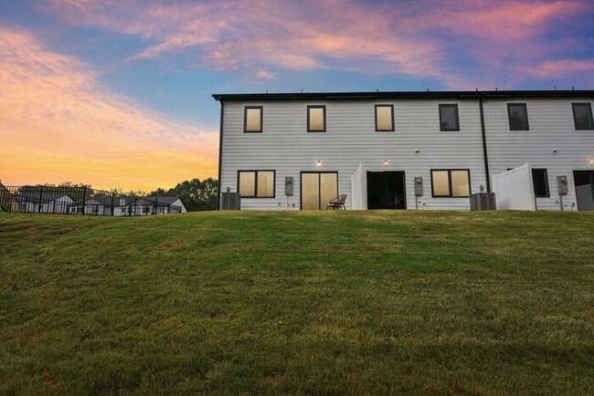 Photo - Brand-New Luxury Townhomes – 1st Month Fre...