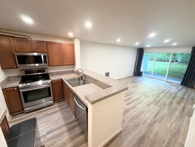 13110 102nd Ln NE
