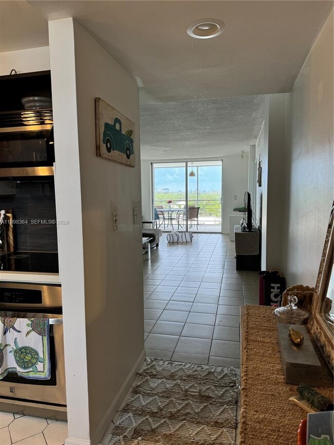 Photo - 3660 NE 166th St Unit 812