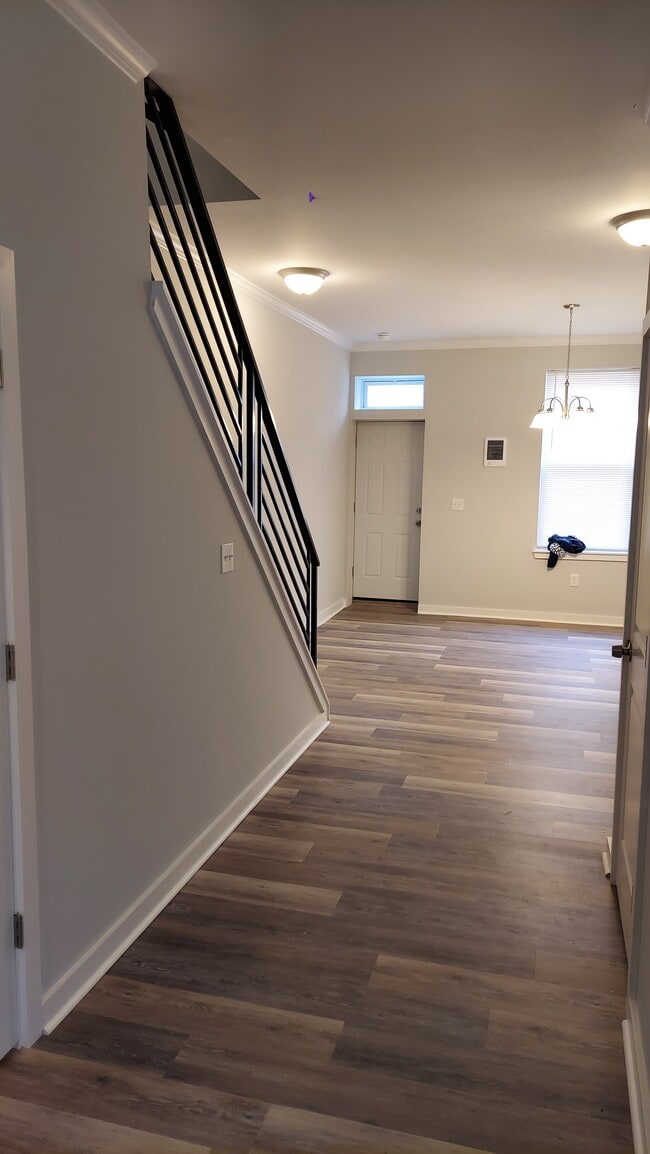 Photo - 2718 W York St