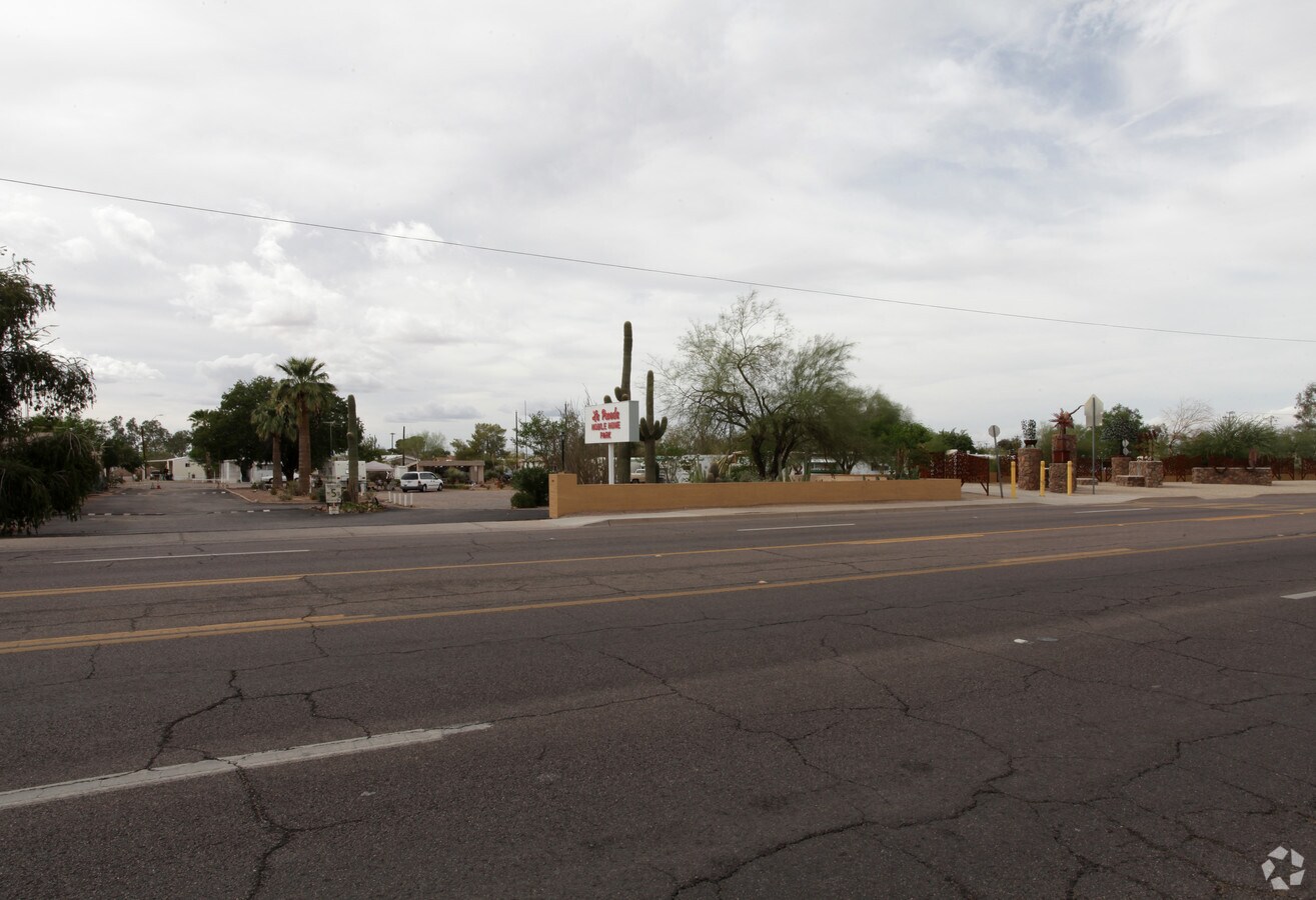 Photo - La Posada Trailer Park Apartments