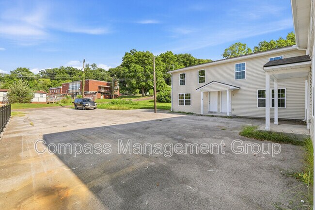 Photo - 2415 Piedmont St NW