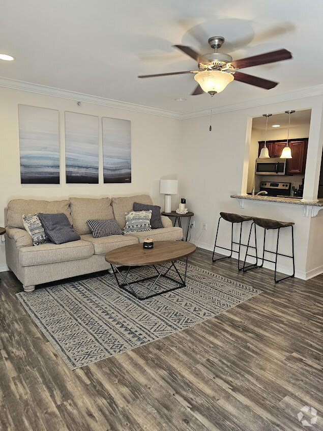Building Photo - TDY - furnished 1/1 Unit #108 Rental