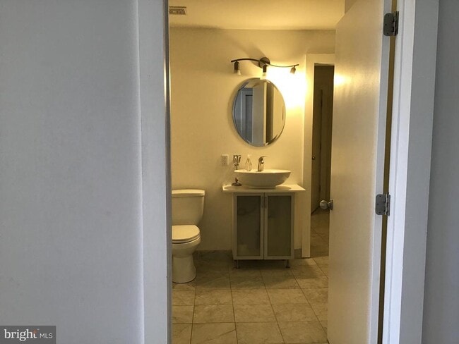 Photo - 1125 E Columbia Ave Unidad 203