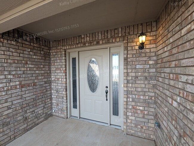 Photo - Gorgeous 3 Bedroom Home