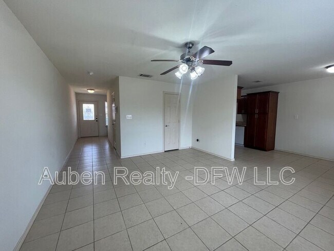 Photo - 907 Parkplace Ridge