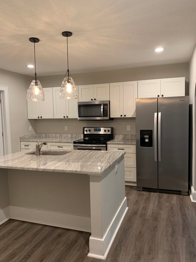 Building Photo - 6741 Hurd Ave Unit 1