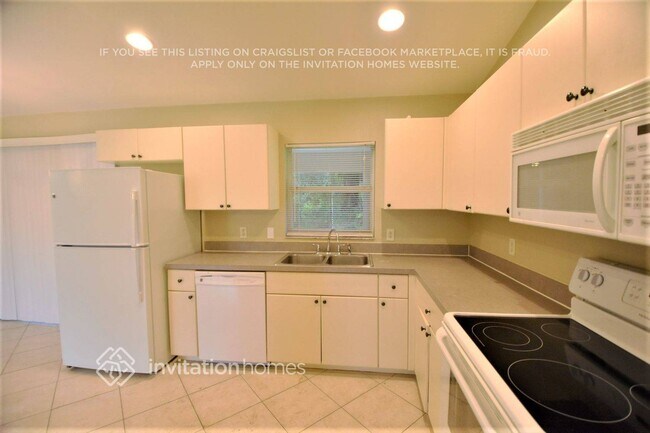 Photo - 2350 Mauve Terrace