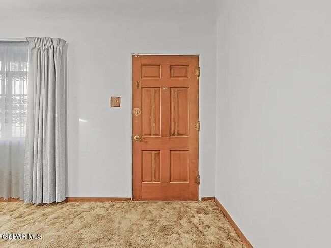 Photo - 3222 Frankfort Ave